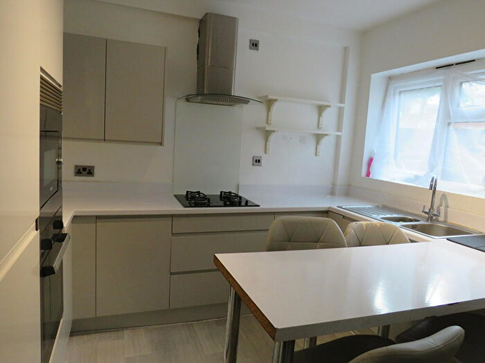 4 Bedroom Terraced House To Rent In Douglas Road, Oldbury, B68