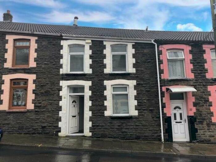 3 Bedroom Semi-Detached House To Rent In Brondeg Street, Tylorstown, Ferndale, CF43