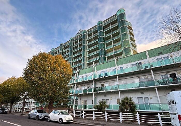 2 Bedroom Flat For Sale In Flat Tower Point, Sydney Road, Enfield, Middlesex, EN2