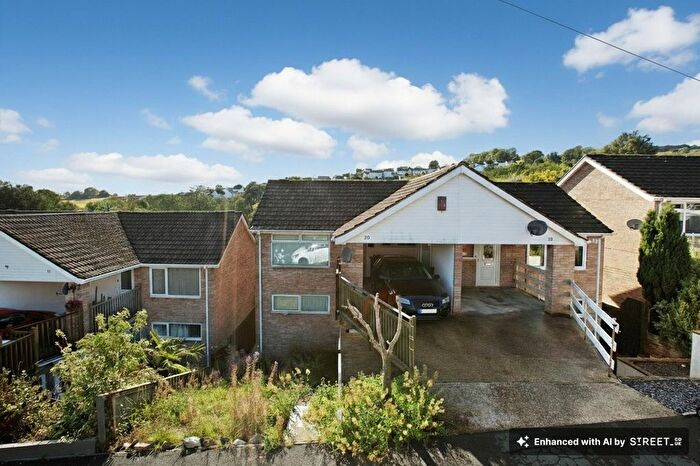 3 Bedroom Semi-Detached House For Sale In Howard Close, Teignmouth, TQ14