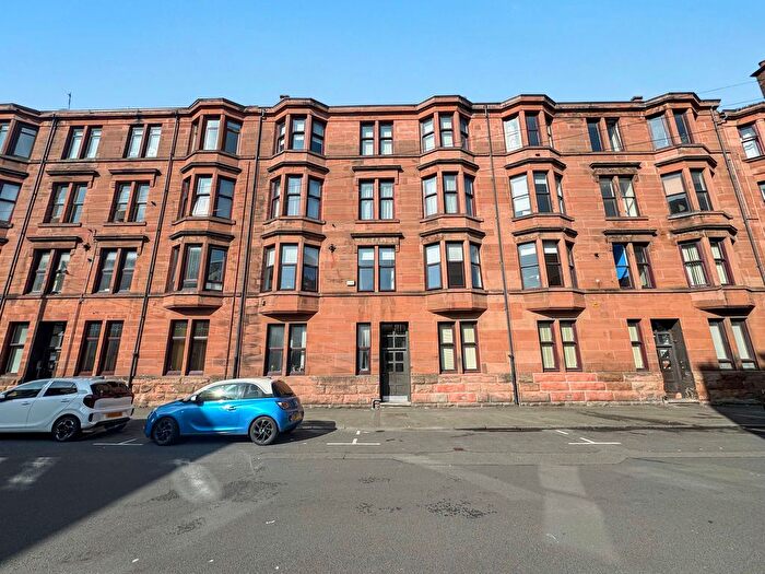 3 Bedroom Flat For Sale In Hayburn Street, Partick, G11