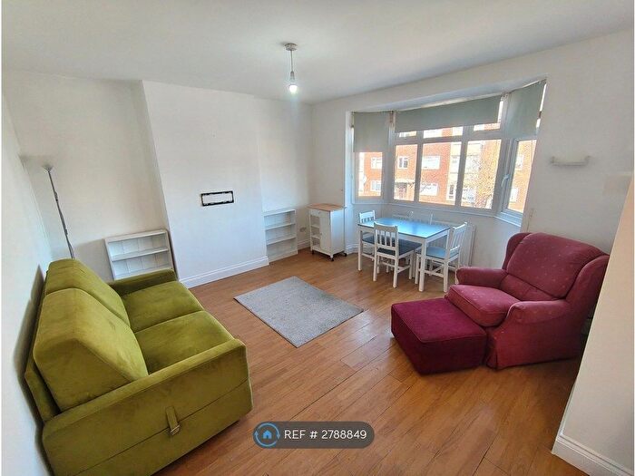 1 Bedroom Flat To Rent In Marsh Road, Luton, LU3