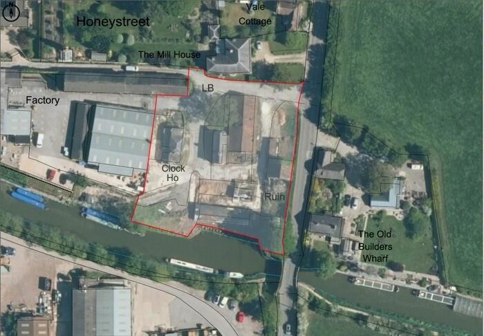 Land For Sale In Honeystreet, Pewsey, SN9