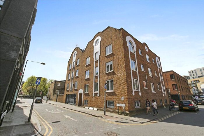 2 Bedroom Apartment To Rent In The Terraces, Garner Street, London, E2
