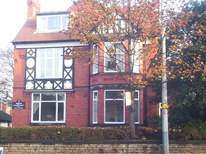 2 Bedroom Flat To Rent In Barlow Moor Road, Didsbury, Manchester, M20