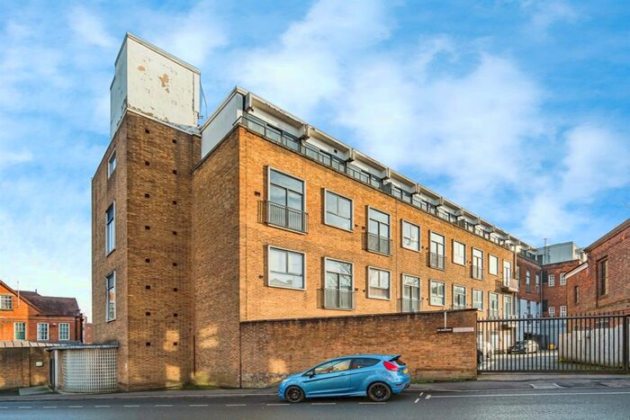 1 Bedroom Flat To Rent In Parsons Street, Dudley, DY1