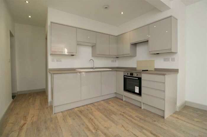 2 Bedroom Apartment To Rent In Clifton Place, Plymouth, Plymouth, PL4