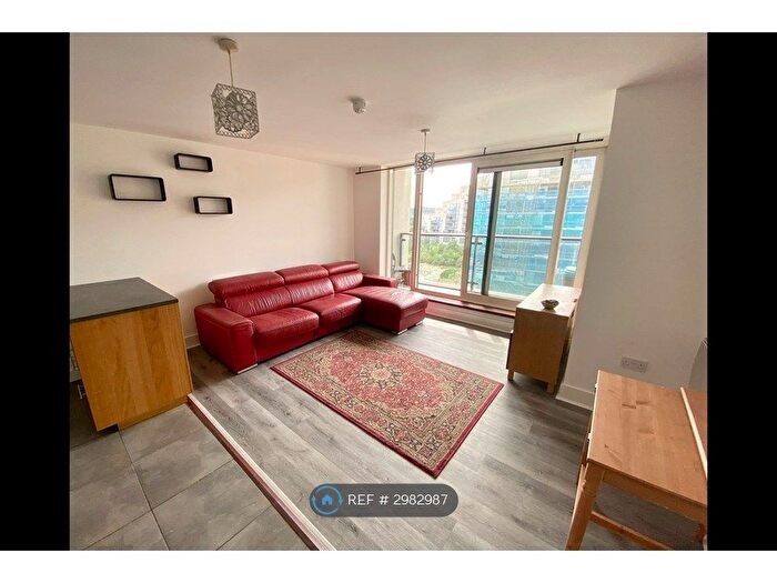 2 Bedroom Flat To Rent In Ferry Court, Cardiff, CF11