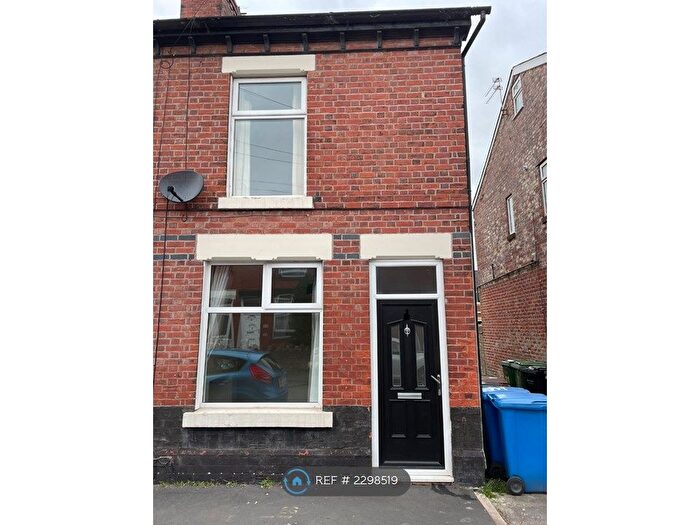 2 Bedroom End Of Terrace House To Rent In Great Moor Street, Stockport, SK2