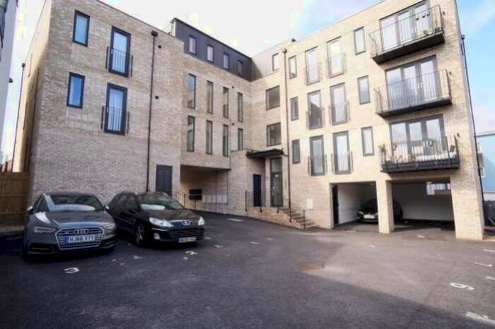 2 Bedroom Flat To Rent In Broad Street, Staple Hill, Bristol, BS16