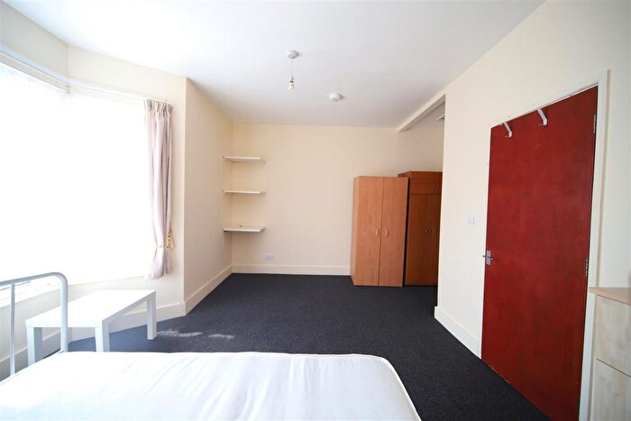 1 Bedroom Flat To Rent In South Road, London, N9