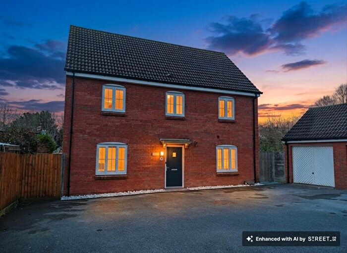 4 Bedroom Detached House For Sale In Goldfinch Road, Melksham, SN12