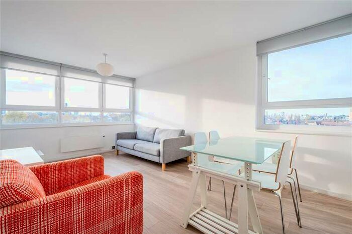 2 Bedroom Property To Rent In Roman Road, London E2