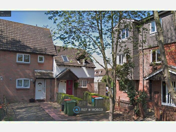 1 Bedroom Terraced House To Rent In Emerald Close, London, E16