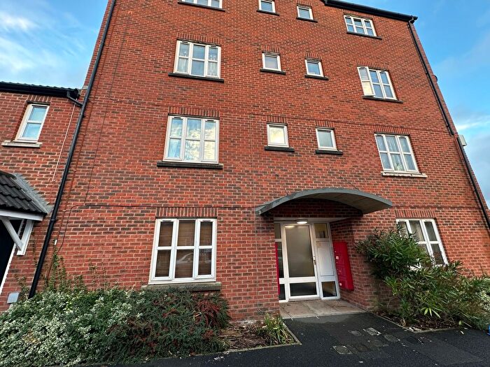 2 Bedroom Property To Rent In Massingham Park, Taunton, TA2
