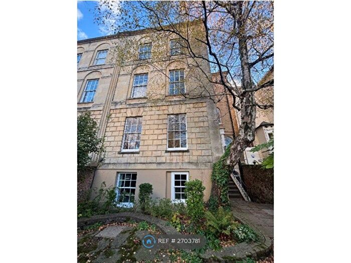 2 Bedroom Flat To Rent In Richmond Hill, Bristol, BS8