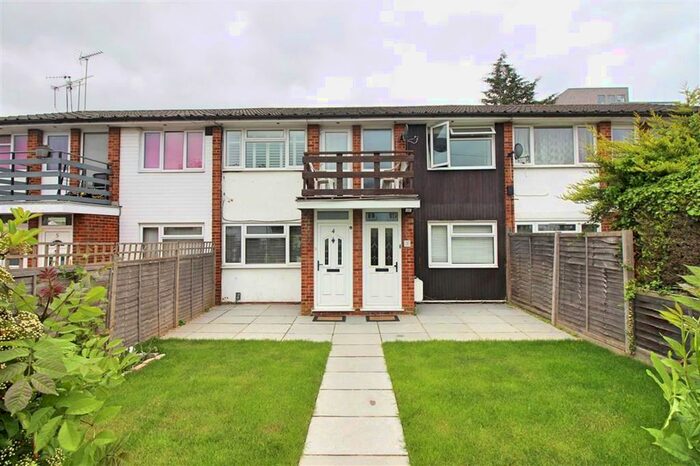 2 Bedroom Maisonette To Rent In Fairway House, Borehamwood, Herts, WD6