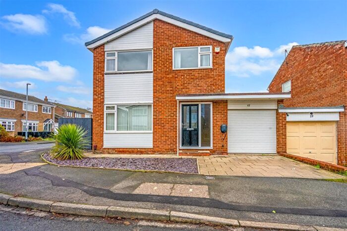 3 Bedroom Detached House For Sale In Kielder Drive, Darlington, DL1