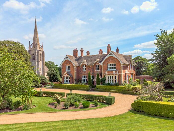 9 Bedroom Detached House For Sale In Bensgate Road, Holbeach, Spalding PE12