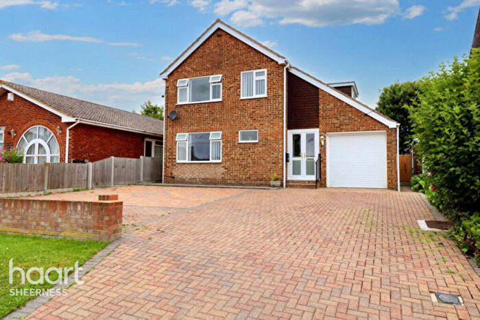 4 Bedroom Detached House For Sale In Seathorpe Avenue, Sheerness, ME12