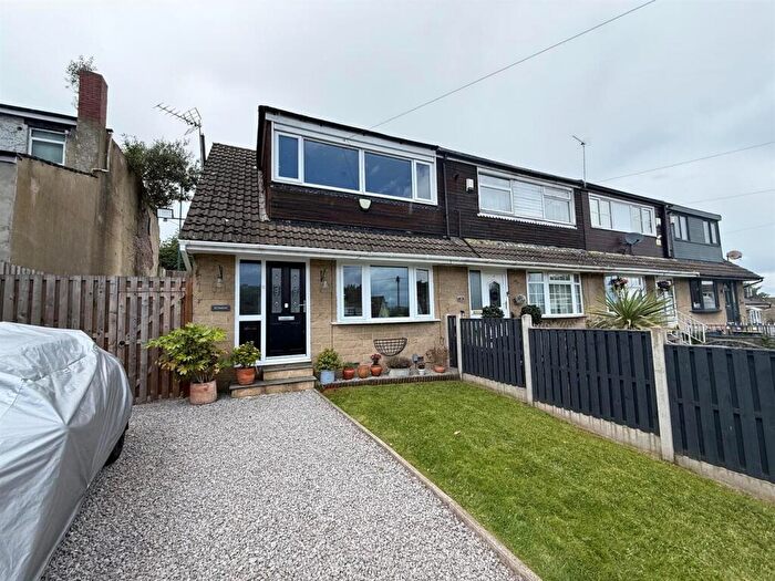 3 Bedroom Town House For Sale In Hazelcroft, Eccleshill, Bradford, BD2
