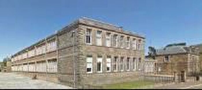 2 Bedroom Flat To Rent In Old School Road, Cupar, KY15