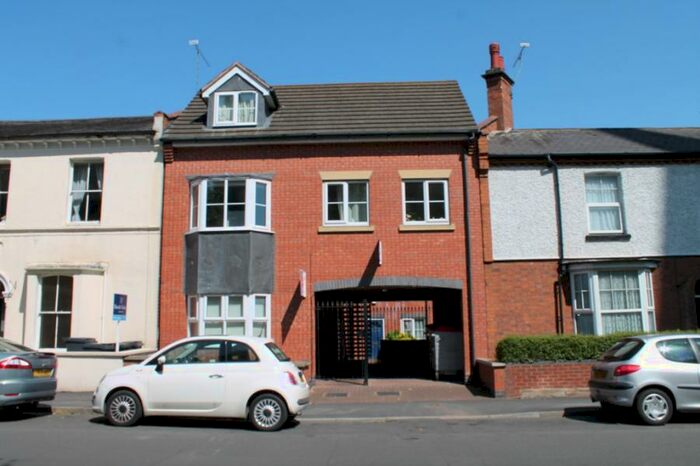 Studio To Rent In Tachbrook Street, Leamington, CV31