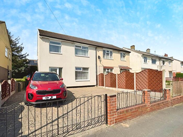 3 Bedroom Semi-Detached House For Sale In Foldings Parade, Scholes, BD19