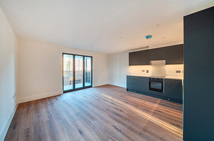 1 Bedroom Apartment For Sale In Cowley Road, East Oxford, OX4