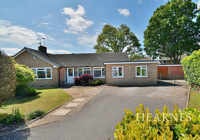 4 Bedroom Bungalow For Sale In Heath Farm Close, Ferndown, BH22