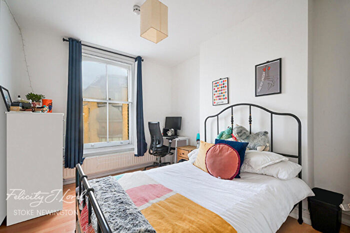1 Bedroom Apartment To Rent In Stoke Newington High Street, London, N16