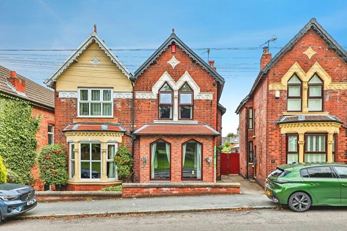 3 Bedroom Semi Detached House For Sale In Bristol Road, Ilkeston, DE7