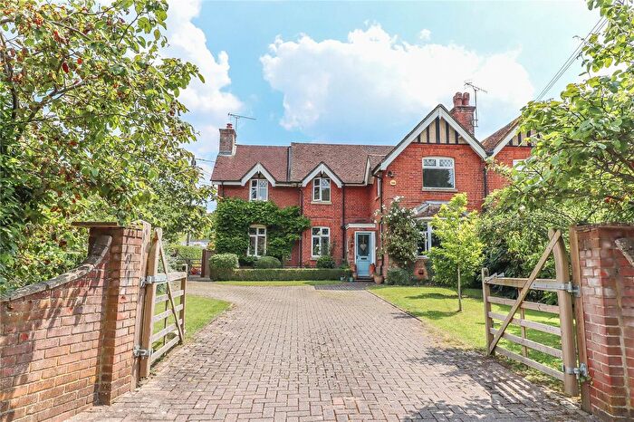 4 Bedroom Semi-Detached House For Sale In North Lane, West Tytherley, Salisbury, Hampshire, SP5