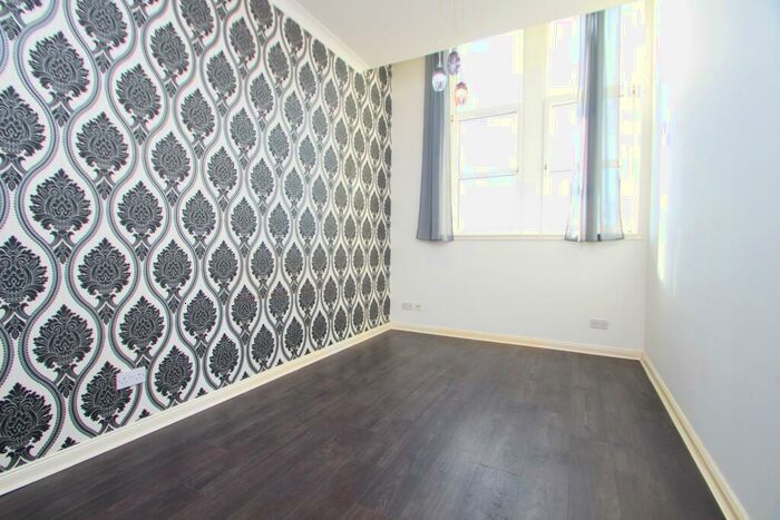 2 Bedroom Flat To Rent In Quarrybrae Street, Glasgow, G31