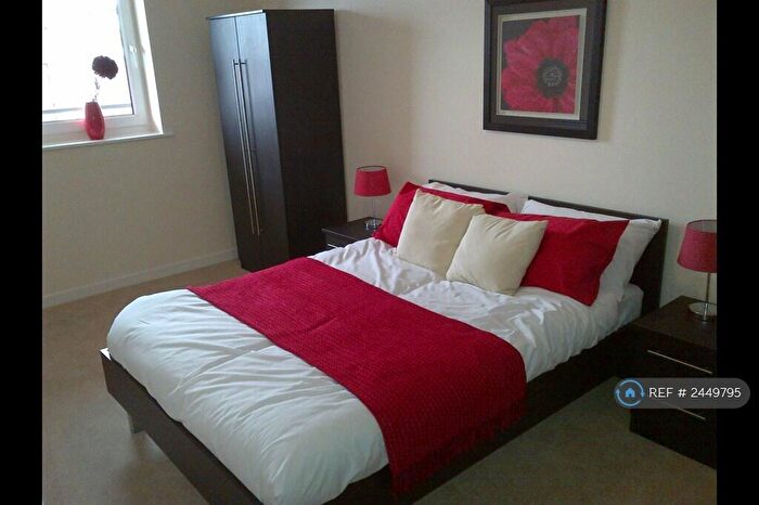 2 Bedroom Flat To Rent In The Junction, Slough, SL2