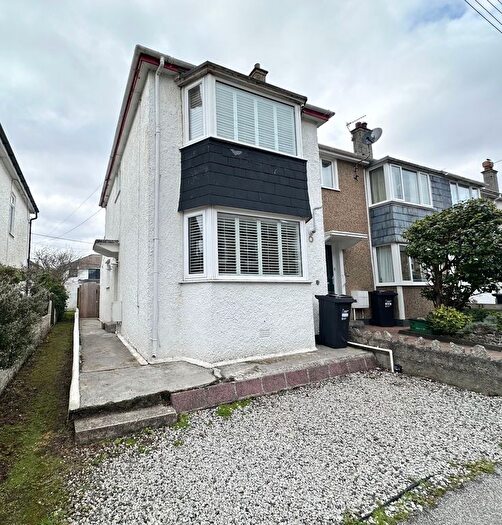 3 Bedroom Property To Rent In Trescoe Road, Penzance, TR20
