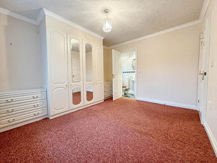 3 Bedroom Detached Bungalow For Sale In Summer Court, Towyn, Conwy, LL22