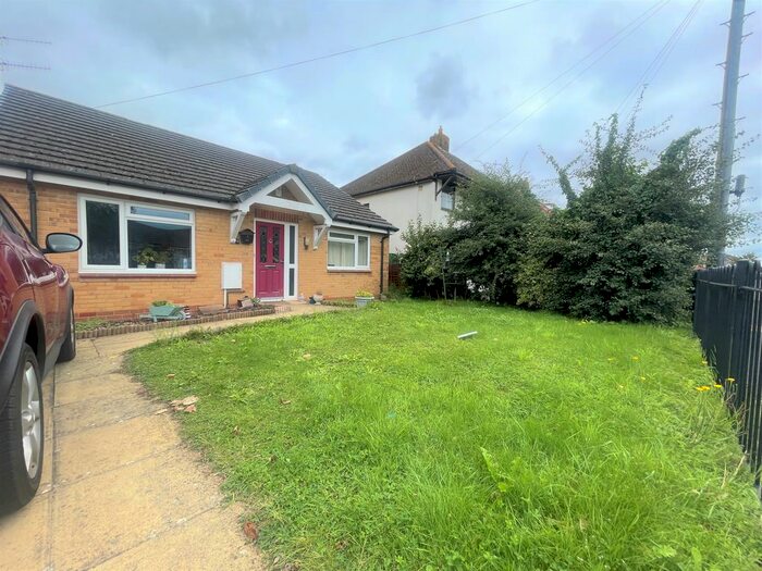 2 Bedroom Bungalow To Rent In Ashton Drive, Bristol, BS3
