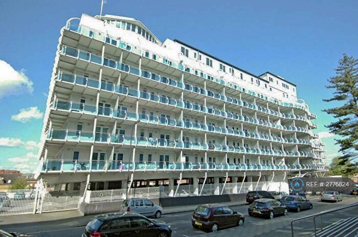 2 Bedroom Flat To Rent In Platinum House, Harrow, HA1