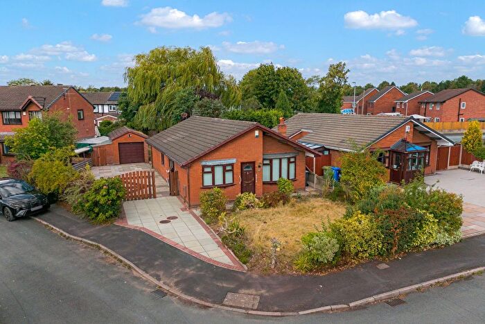 3 Bedroom Detached Bungalow For Sale In Avebury Close, Widnes, WA8