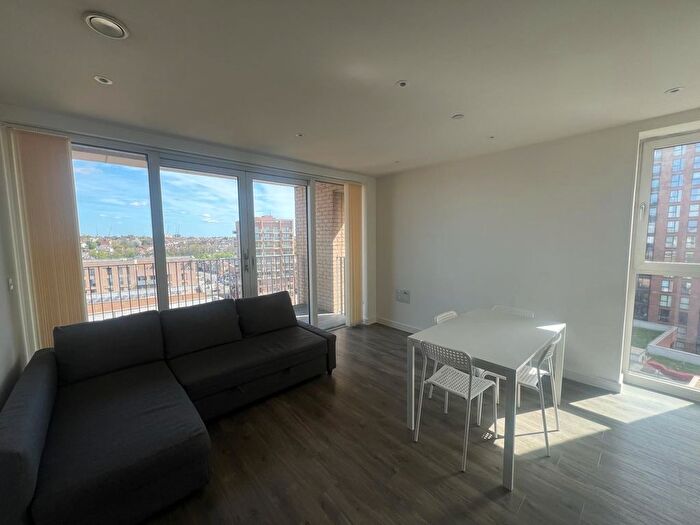 2 Bedroom Flat To Rent In Moorhen Drive, London, NW9