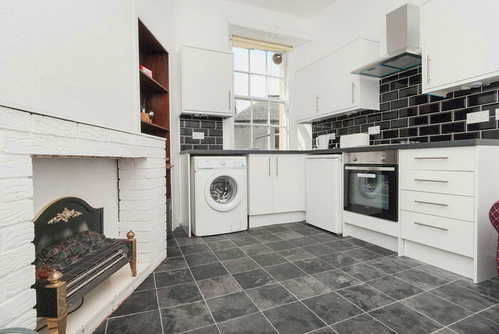 1 Bedroom Flat To Rent In Causewayside Edinburgh United Kingdom, EH9