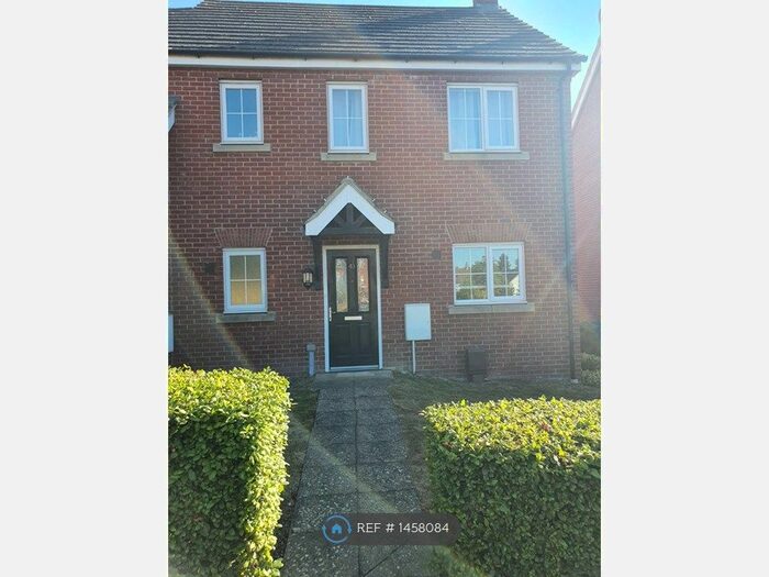 1 Bedroom Flat To Rent In Clermont Avenue, Sudbury, CO10