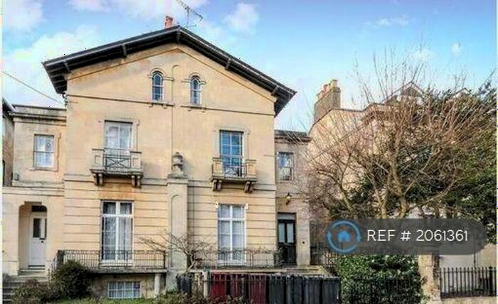 Studio To Rent In Eldon Square, Reading, RG1