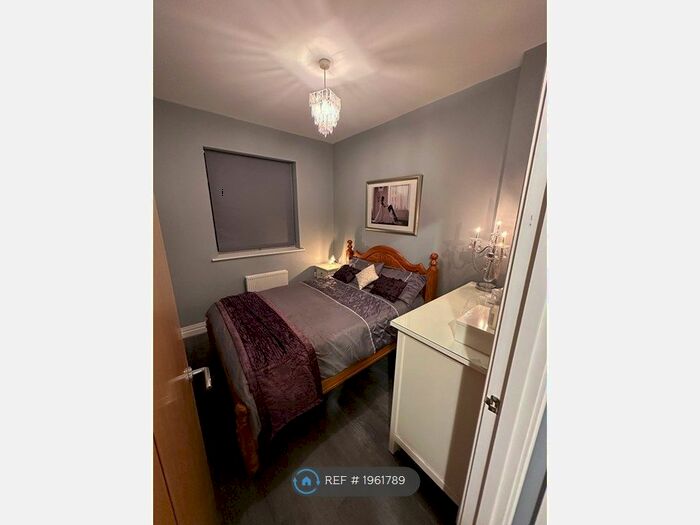 1 Bedroom Flat To Rent In South Eden Park Road, Beckenham, BR3