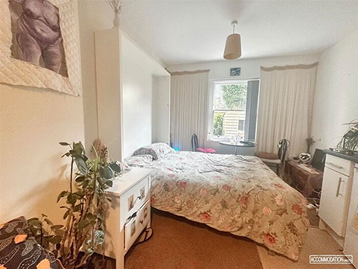 Studio To Rent In Cheltenham Road, Bristol, BS6