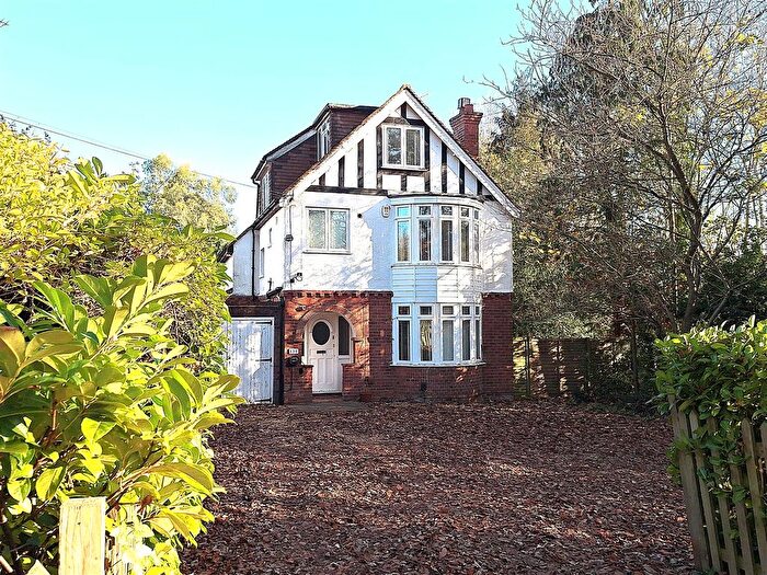 4 Bedroom Detached House For Sale In Kidmore Road, Caversham, Reading, RG4