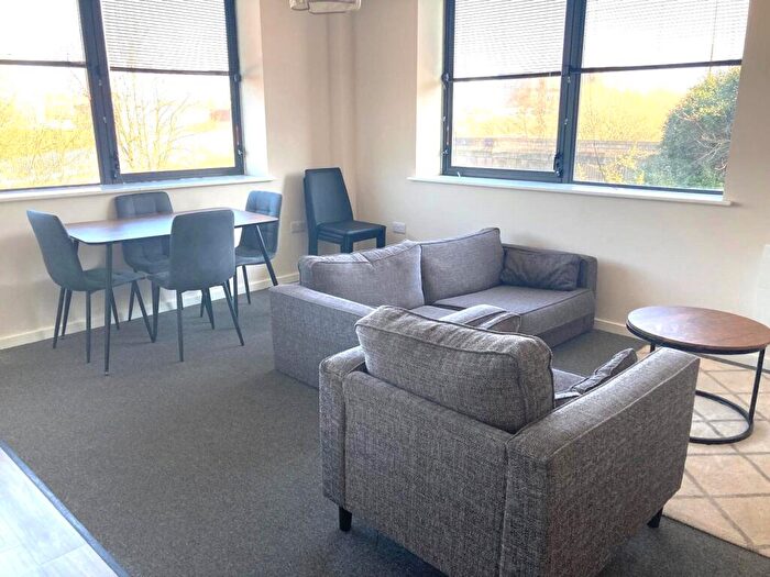 2 Bedroom Apartment To Rent In Balmoral House, Windsor Street, Salford, M5