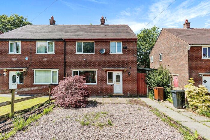3 Bedroom Semi-Detached House To Rent In Walton Way, Denton, Manchester, Greater Manchester, M34