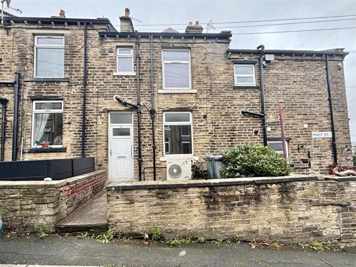 2 Bedroom Terraced House For Sale In Mary Street, Thornton, Bradford, BD13